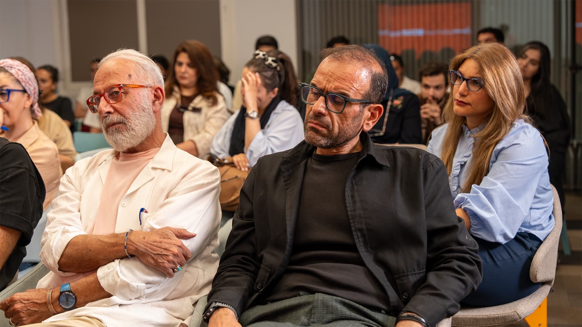 مدرسه بسیار